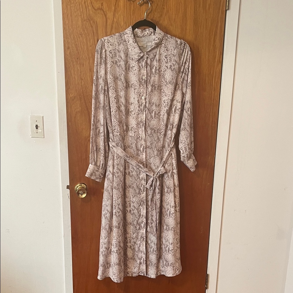 Chic Long Sleeve Snake Print Dress. Size 14. New with tag